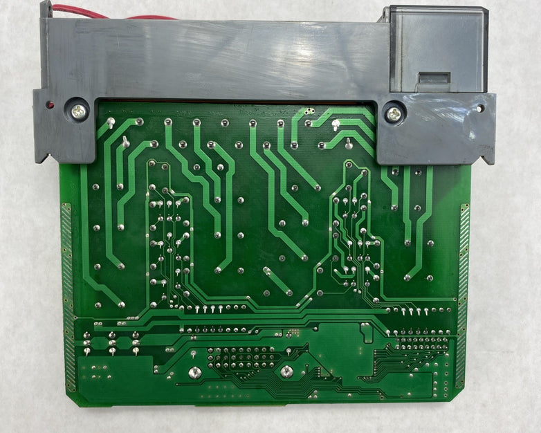 Allen-Bradley SLC500 Output Module 1746-OW16 Ser. D - Missing Cover And Untested