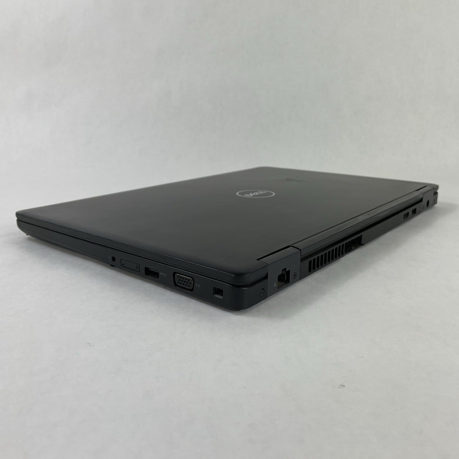 Dell Latitude 5580 15.6" i5-7300U 2.6 GHz 8 GB RAM No SSD/OS/AC - Bad Back Edge13