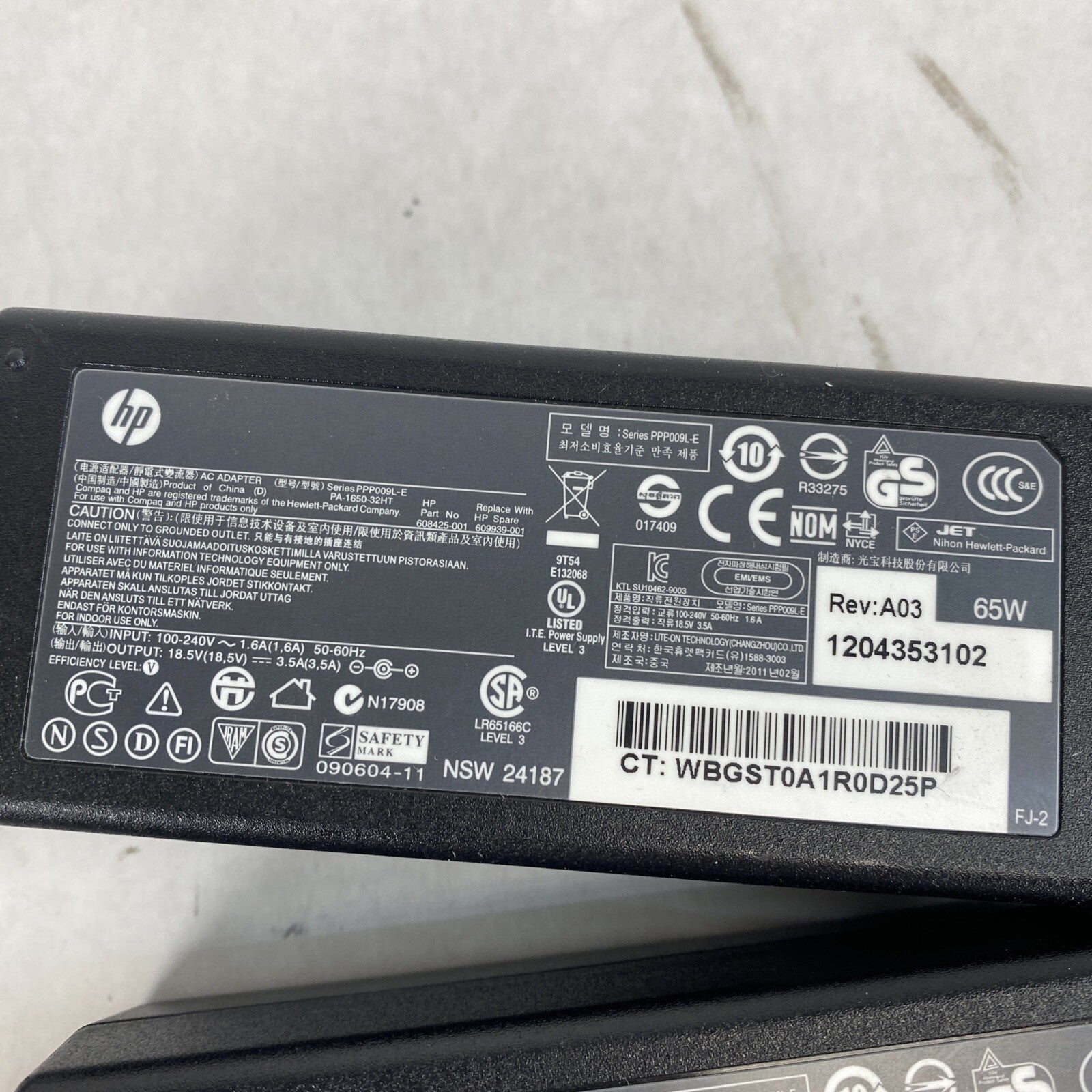 Genuine HP AC Power Adapter 608425-001 609939-001 18.5V 3.5A 65W Lot of 4