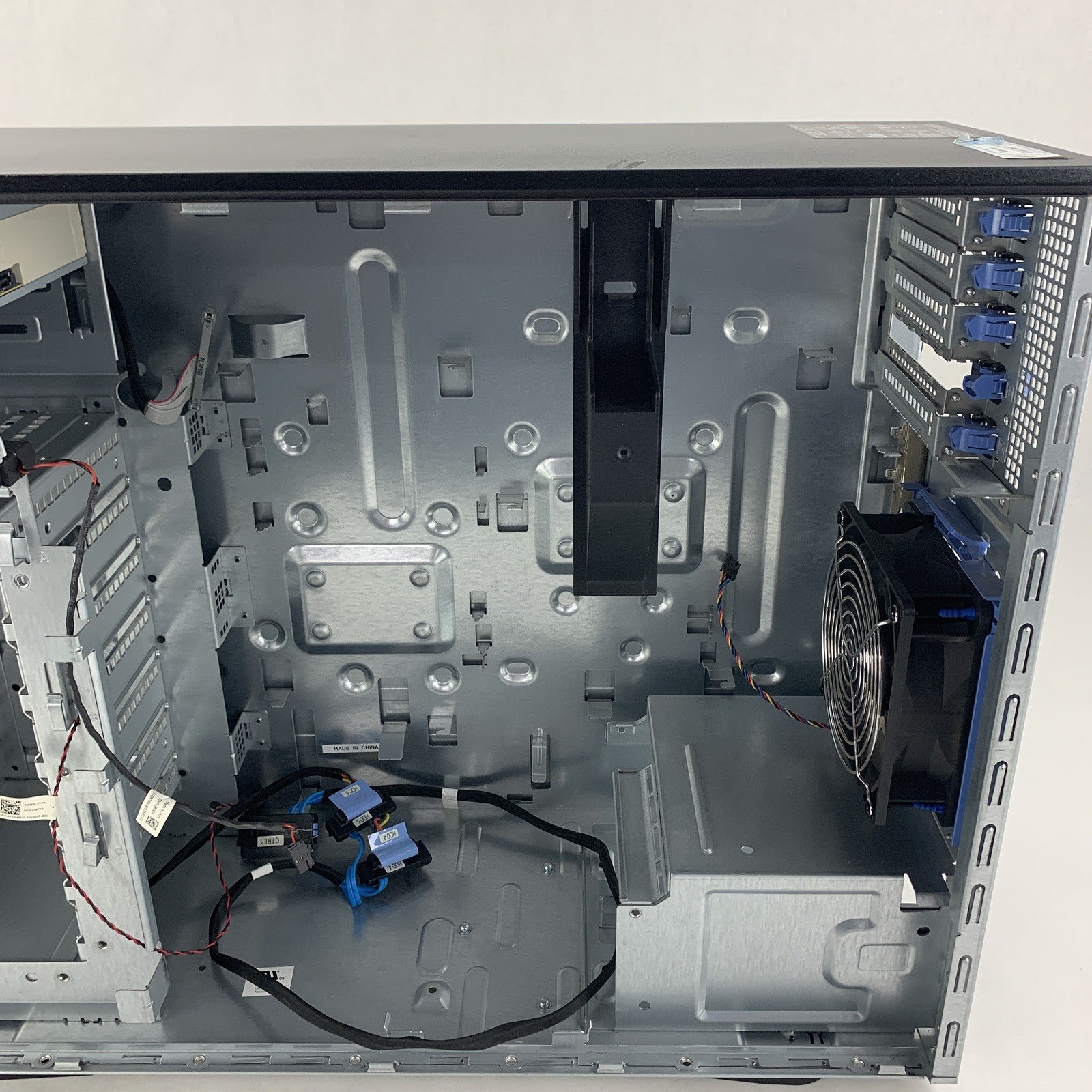 Dell PowerEdge T410 BareBones Chassis No MB No CPU No Ram No OS No HDD No PSUs