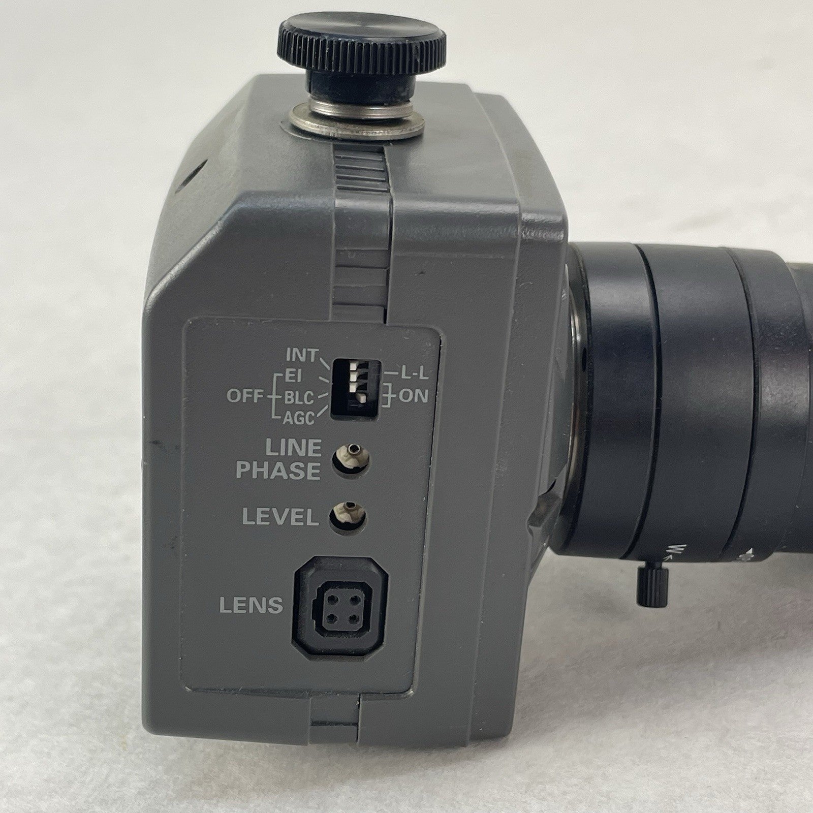 Sanyo Color CCD Security Camera VCC-5884 With lens2