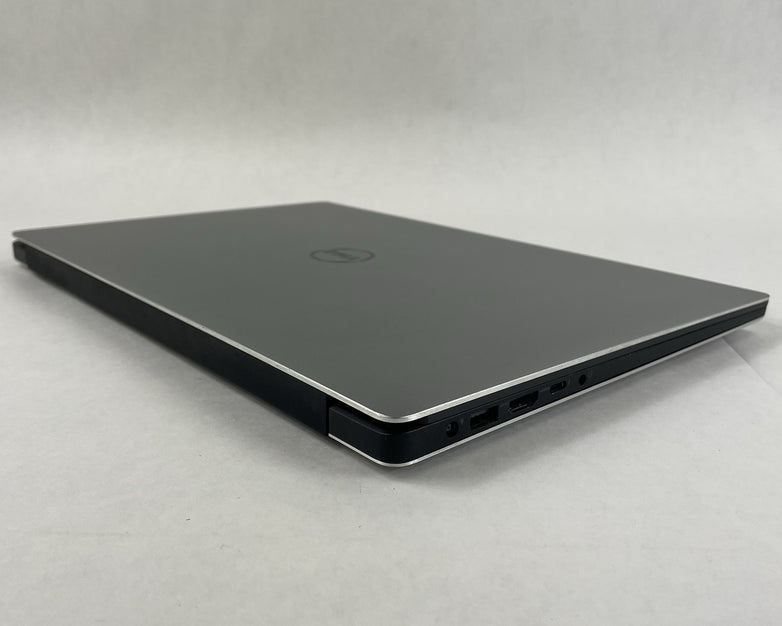 Dell XPS 15 9560 15.6" i7-7700HQ 2.80 GHz 8 GB RAM No SSD/OS/AC