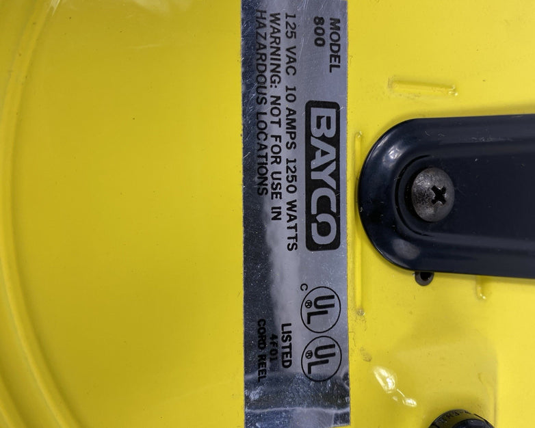 Bayco Model 800 125V AC 10A Retractable Power Cord Reel - Parts or Repair