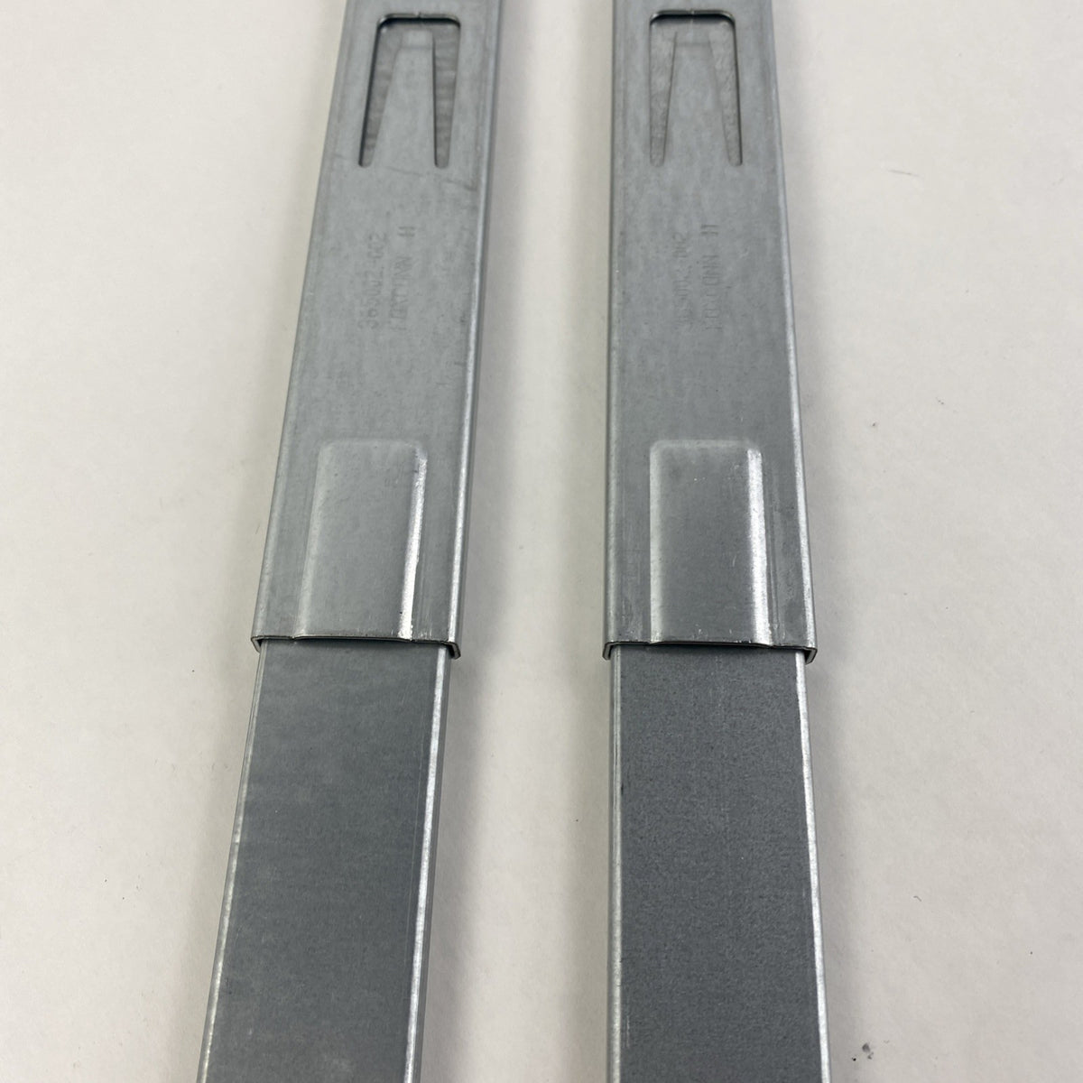 HP 365002-002 and 364998-001 Sliding Server Rails4