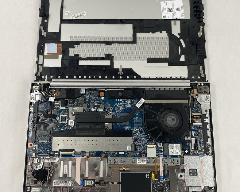 HP EliteBook 850 G8 15.6" i5-1145G7 2.60 GHz 8 GB RAM No SSD/AC/OS/Batt