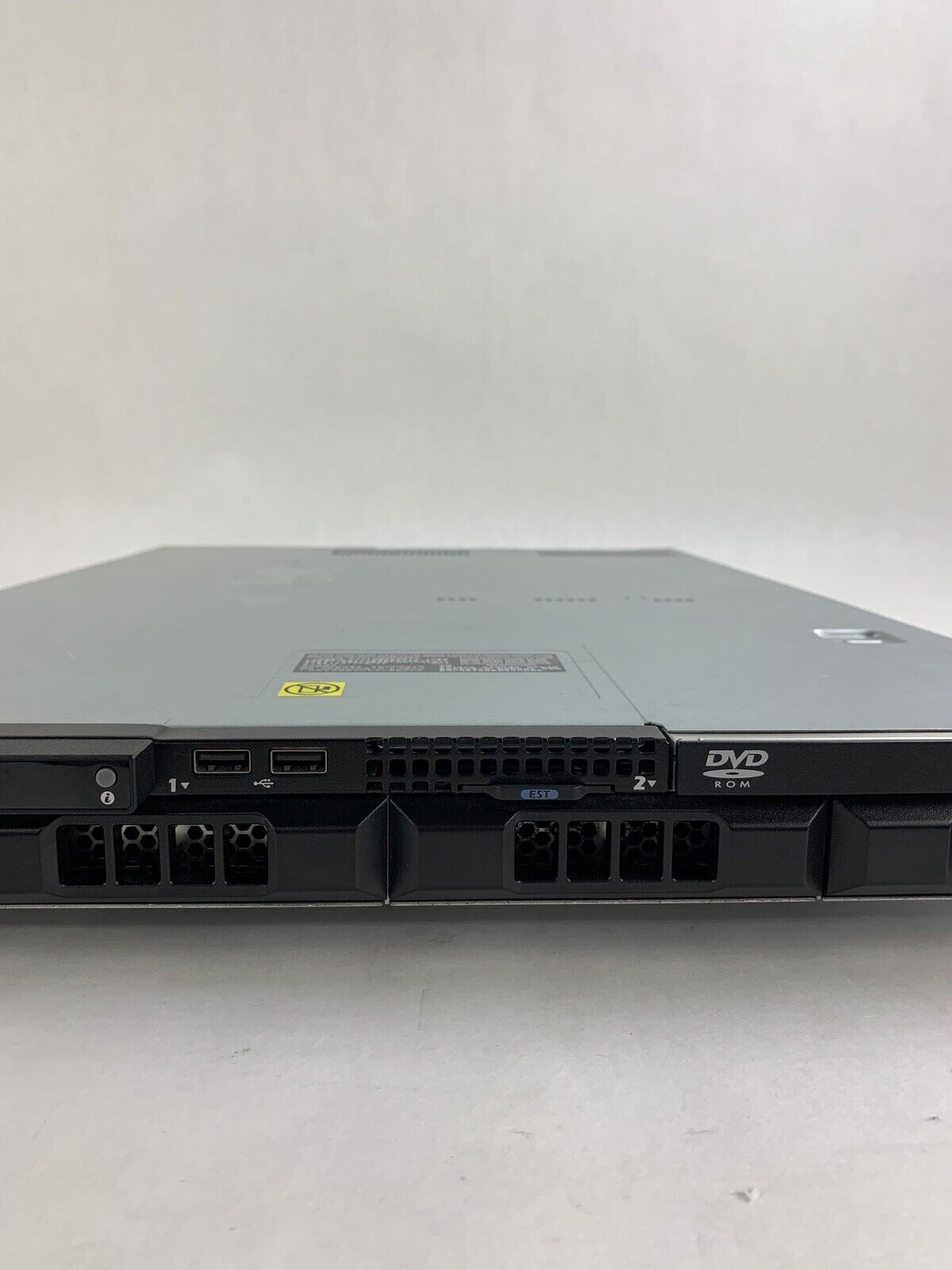 Dell PowerEdge R310 Intel Xeon X3450 2.67 GHz 4 GB RAM No Caddy No HDD No OS