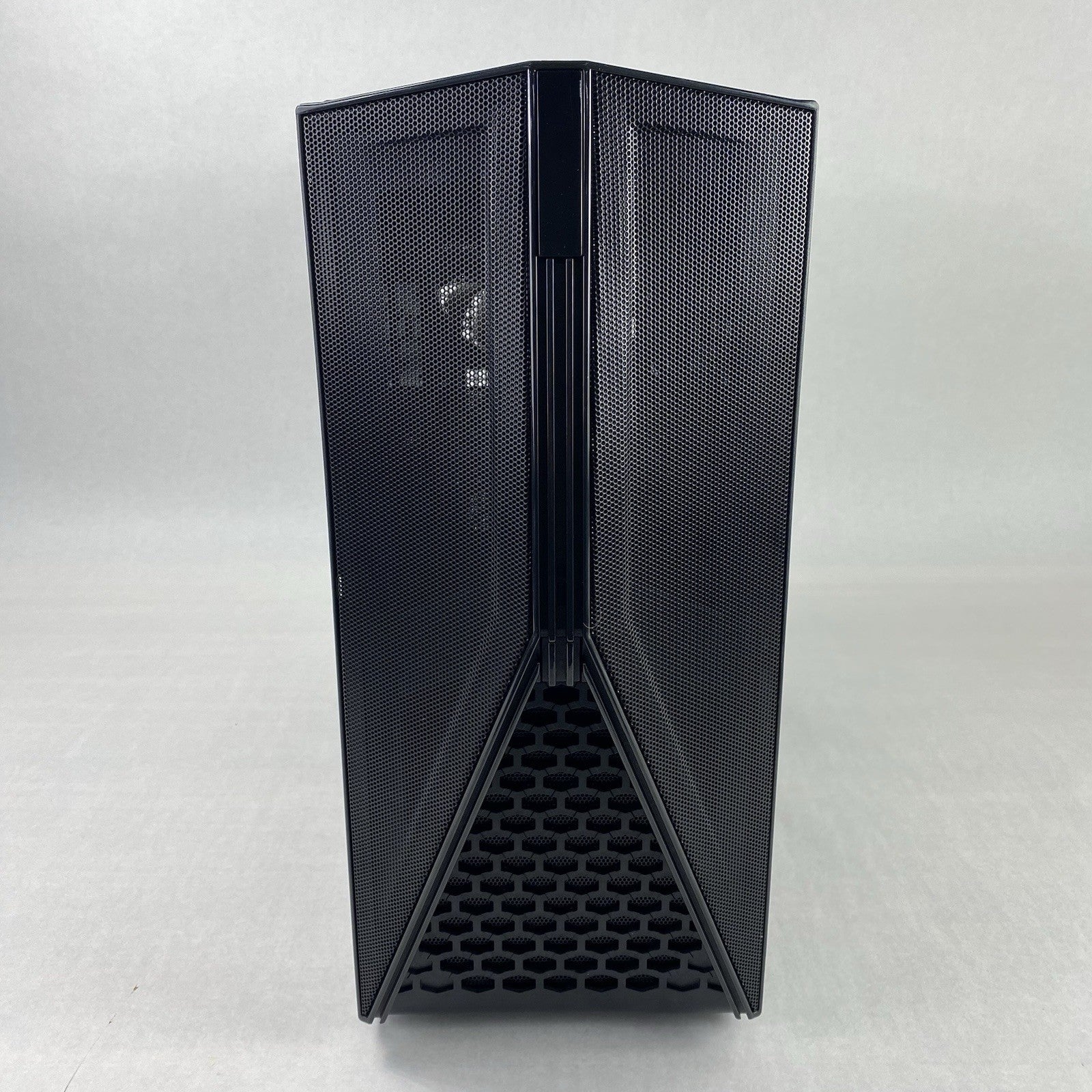 NZXT Hades Mid ATX Computer Tower with 550W Power Supply