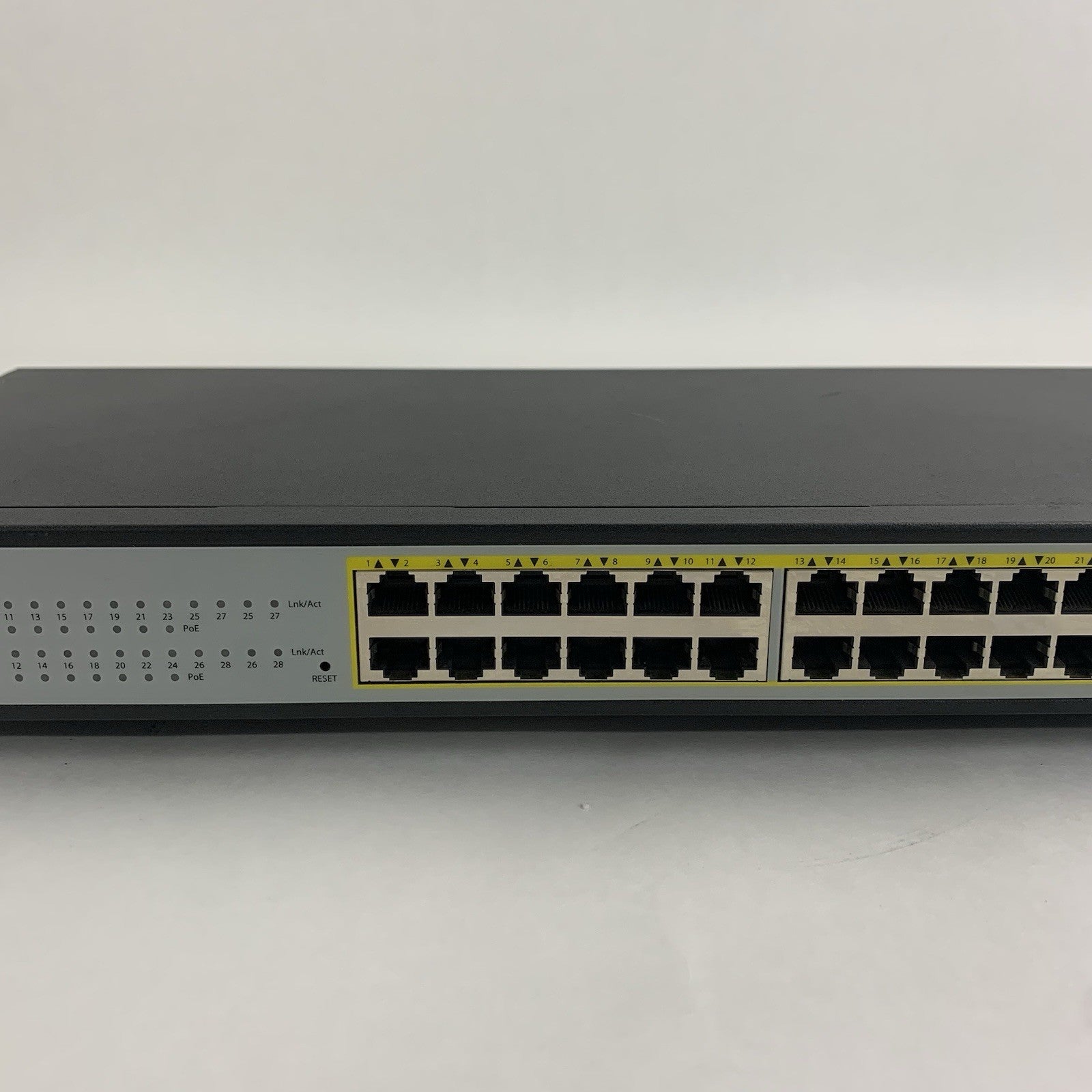 FS S3900-24T4S PoE+ 24-Port Gigabit L2+ Managed Switch  SFP+ Tested and Reset3
