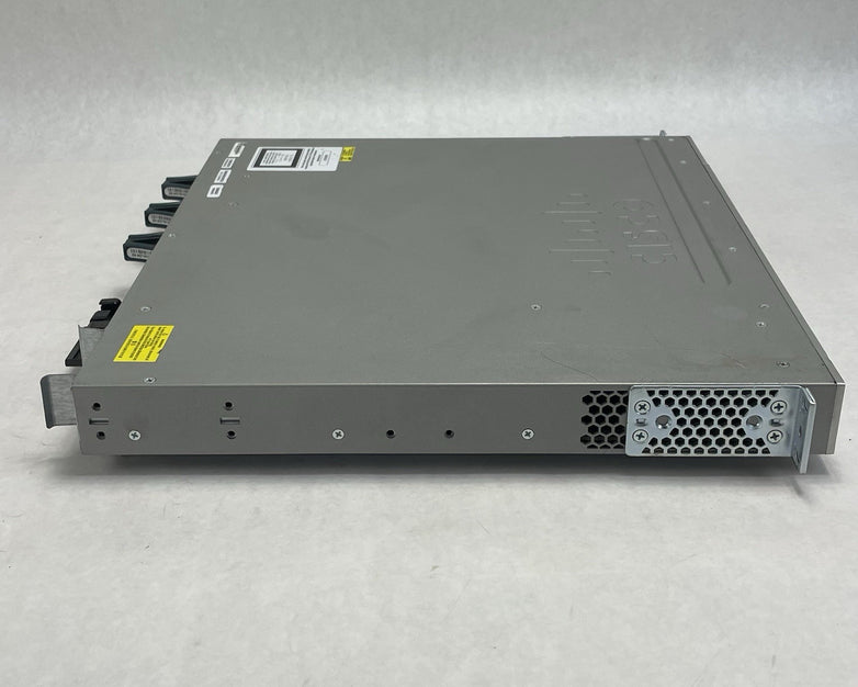 Cisco Catalyst WS-C3850-24T-L V06 24 Port Switch Tested & Reset 1X PSU