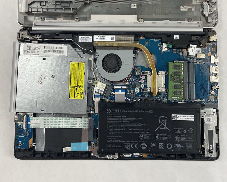 HP 15 da0032wm 15.6" i3-8130U 2.20 GHz 8 GB RAM No SSD/OS/AC