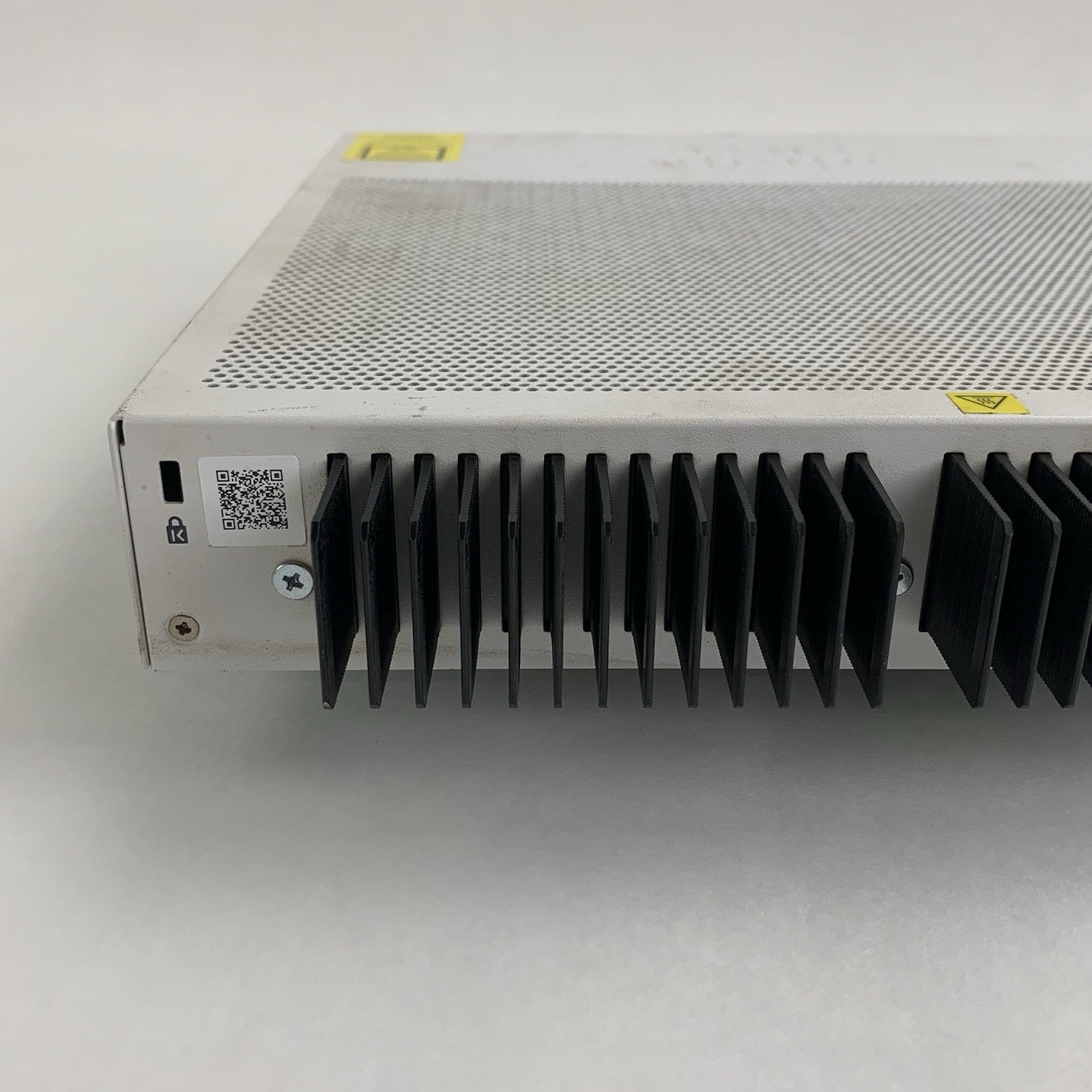 Cisco C1000-8FP-2G-L Catalyst 8-Port PoE+ GbE 2-Port DP Network Switch Tested7