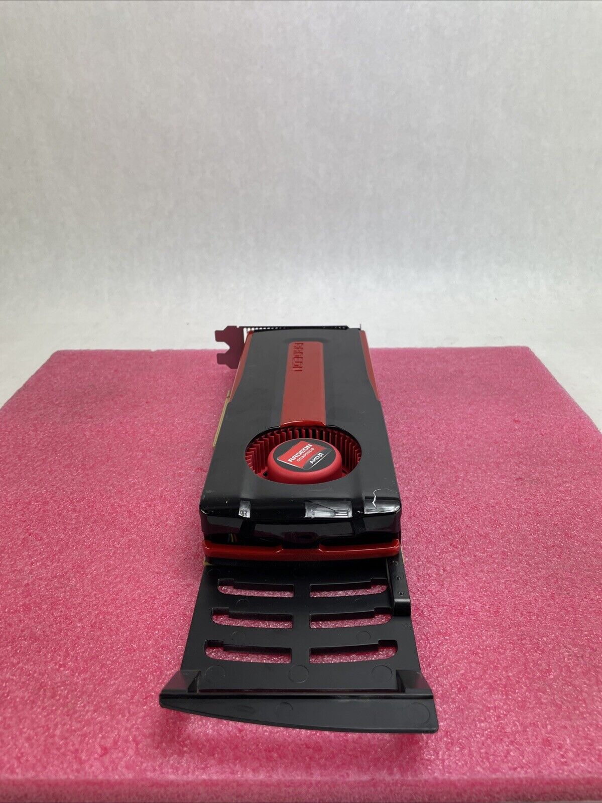 H157 AMD Radeon Graphics Card KCC-REM-ATI-102-C40102