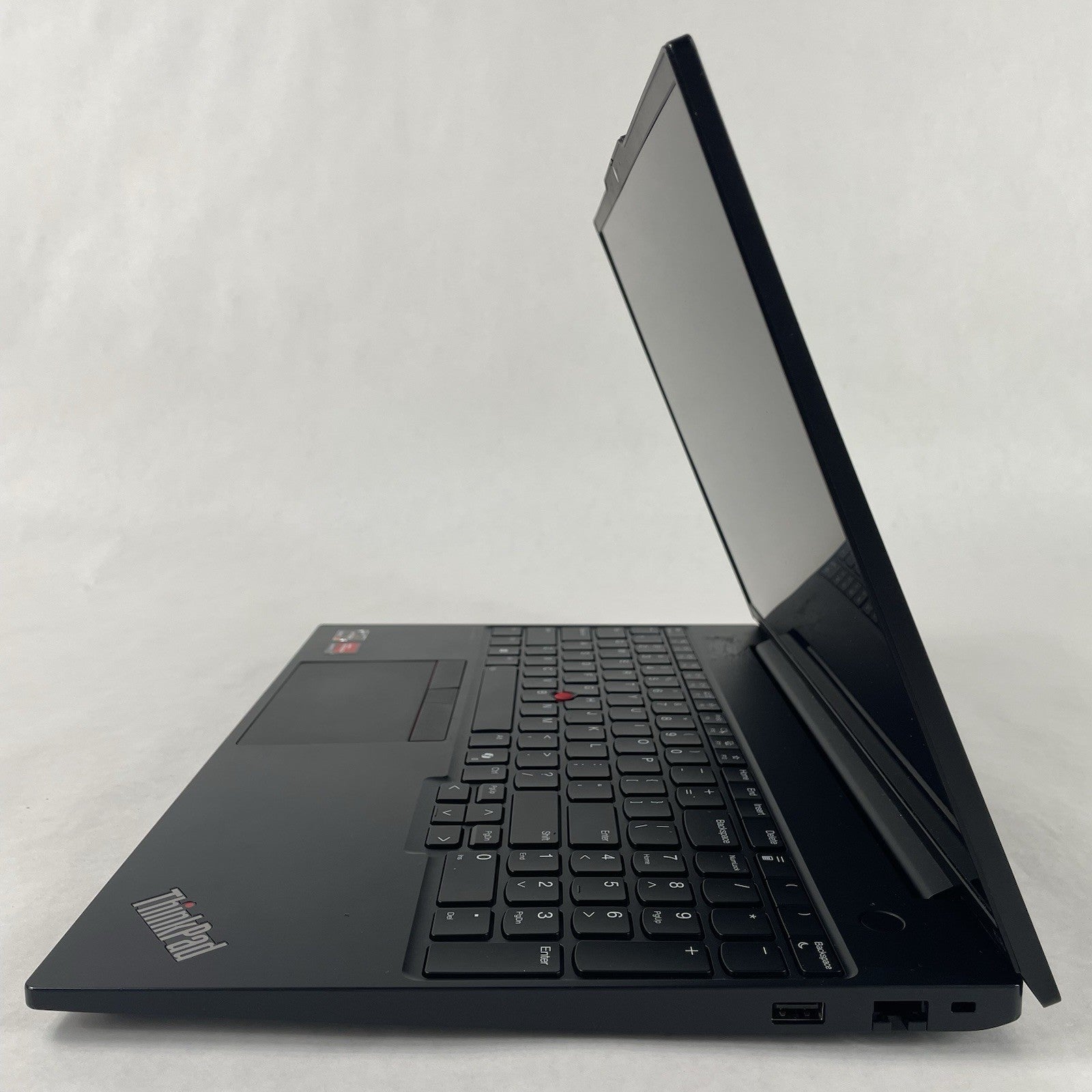 Lenovo ThinkPad E16 Gen 2 16" Ryzen 7 7735U 2.70 GHz 16 GB RAM No SSD No OS READ9