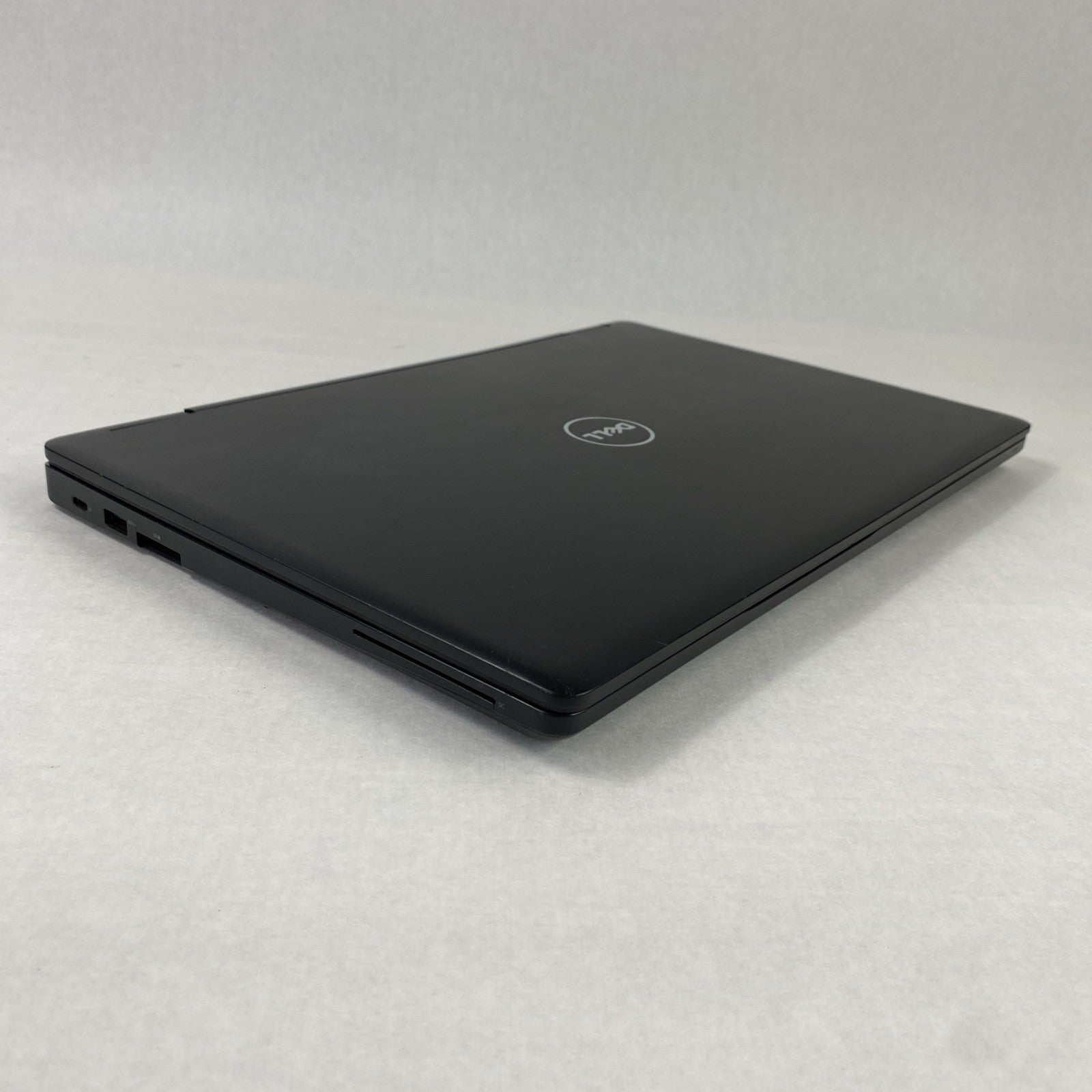 Dell Latitude 5580 Intel Core i5-7300U 2.6GHz 8GB RAM 15.6" No HDD No OS