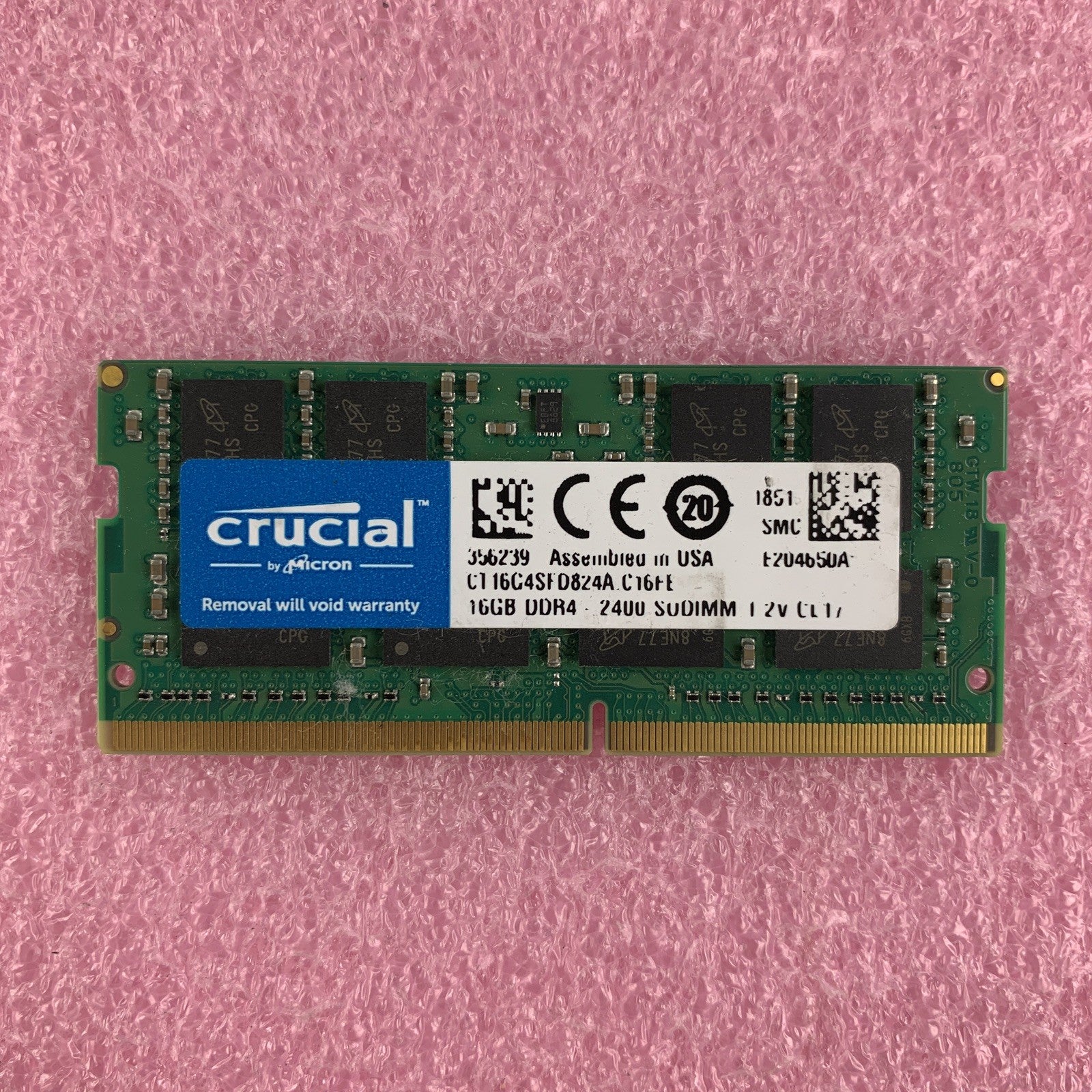 Crucial CT16G4SFD824A.C16FE 16 GB  DDR4 240MHz PC4-19200 Laptop Memory RAM