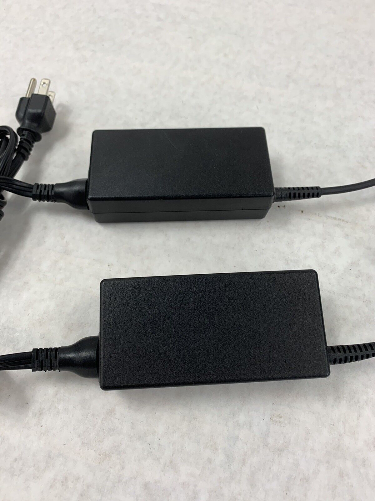 Lot 2 HP Laptop Charger AC Power Adapter TPC-LA58 65W 19.5V 3.33A, 724264-001
