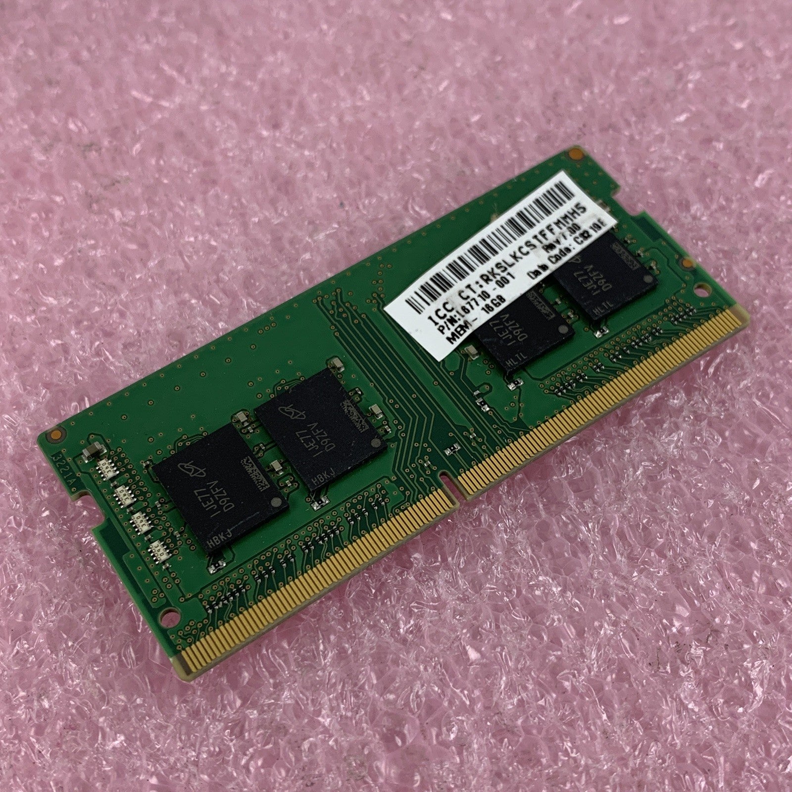 Micron MTA16ATF2G64HZ-2G3E1 16 GB 2Rx8 PC4-2400T Laptop Memory RAM SO-DIMM