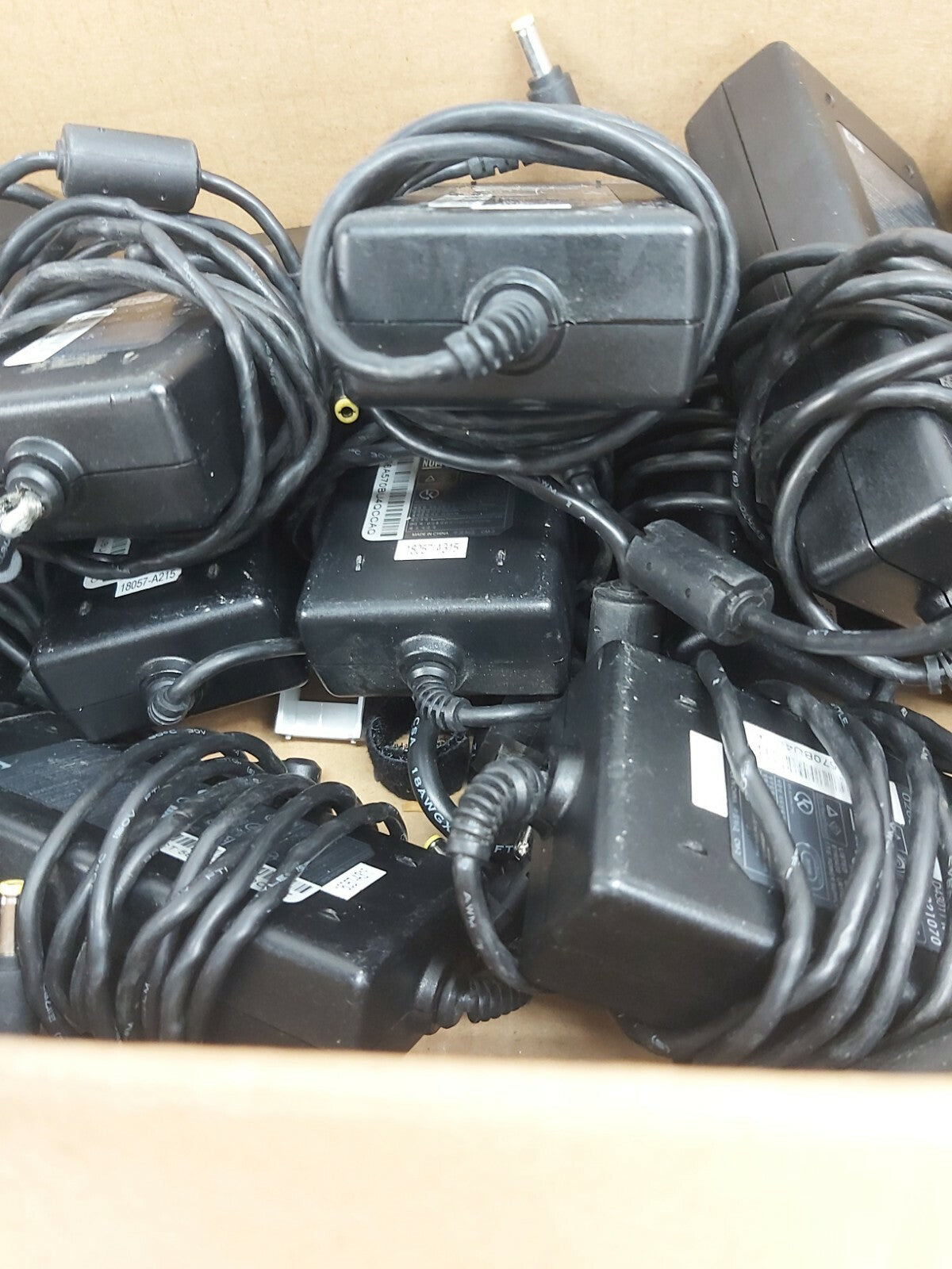 HP 324816-003/325112-001 18.5V 4.9A 90W AC Power Adapter PPP014S OEM (Lot of 4)