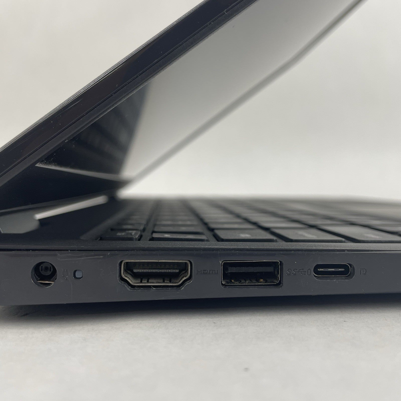 Dell Latitude 3510 15.6" i7-10510U 1.80 GHz 8 GB RAM No SSD/OS/AC/Batt7