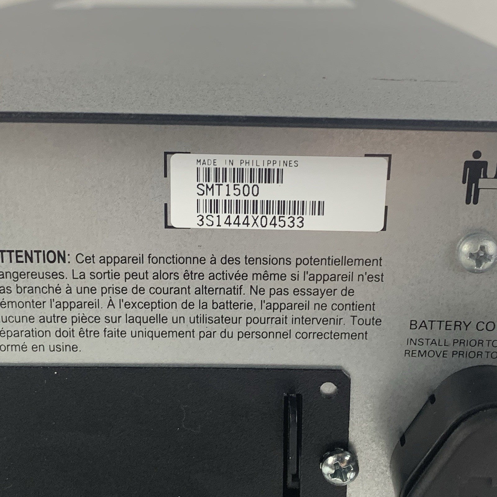 APC Smart-UPS SMT1500 LCD 1000W 1500VA 120V Tested Missing Screw No Battery5