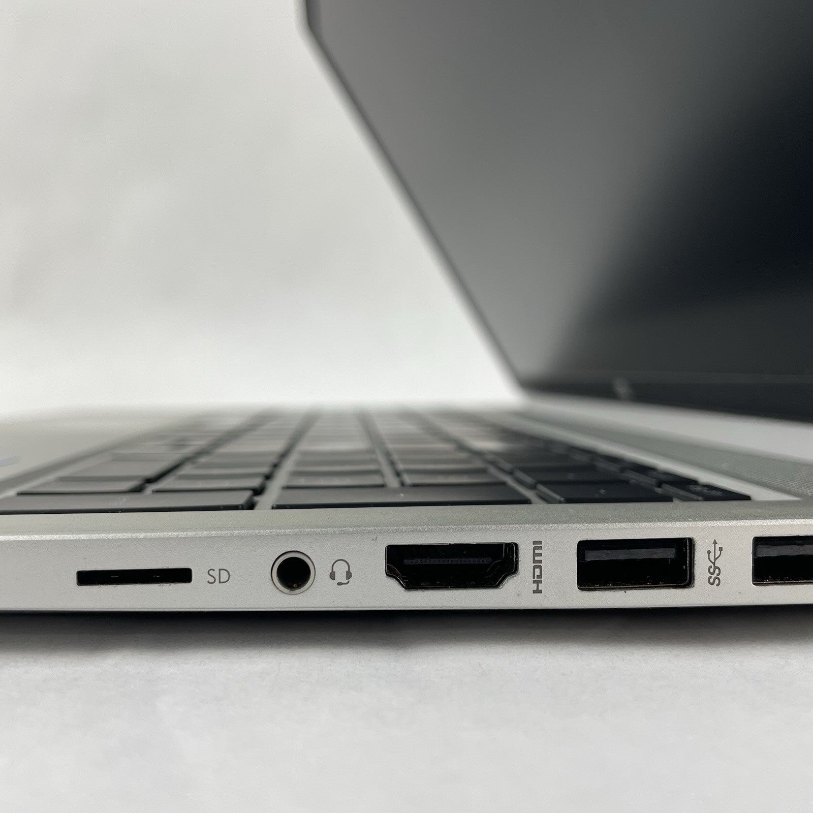 HP ProBook 450 G8 15.6" i5-1135G7 2.40 GHz 8 GB RAM No SSD/OS/AC - READ7