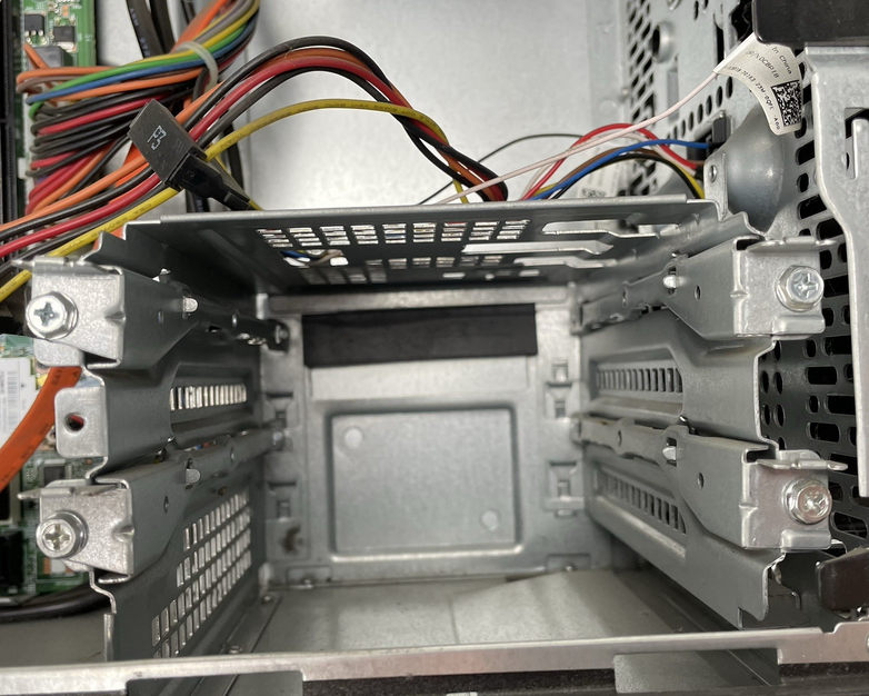 Dell Inspiron 660 MT i3-2120 3.30 GHz 4 GB Ram No HDD No OS