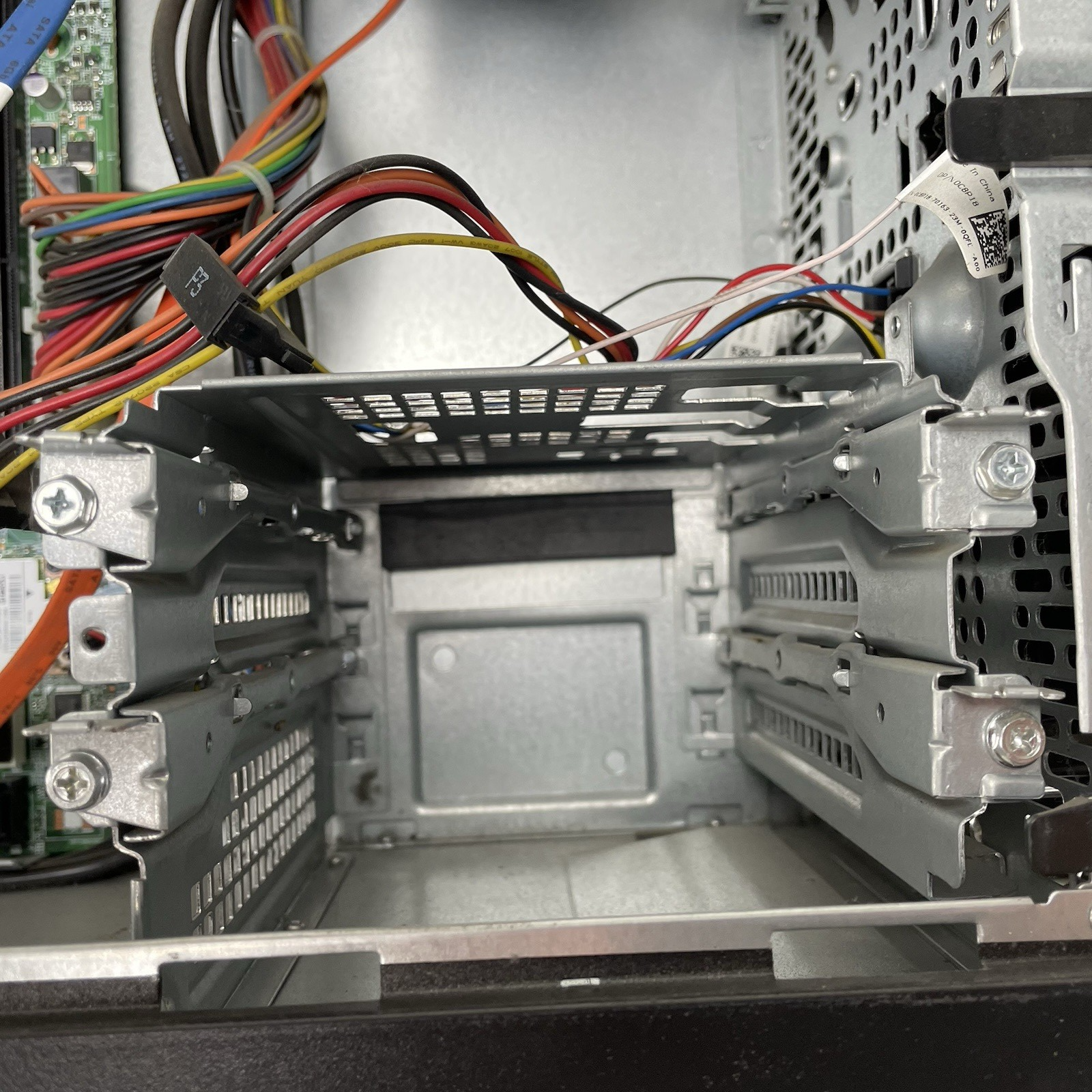 Dell Inspiron 660 MT i3-2120 3.30 GHz 4 GB Ram No HDD No OS