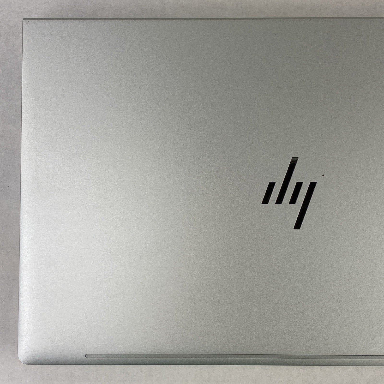 HP EliteBook 655 G9 AMD Ryzen 5 Pro 5675U 2.30GHz 8GB RAM 15.6" No HDD No OS