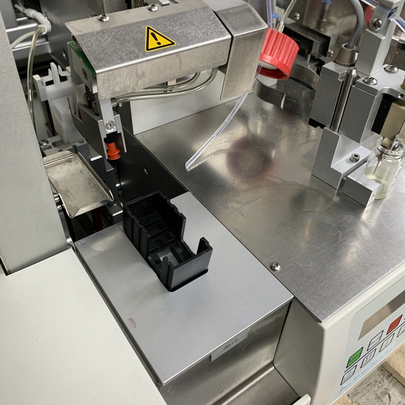 Leica CV5030 Automated Coverslipper and TS5010 AutoStainer Plugged Hose Parts