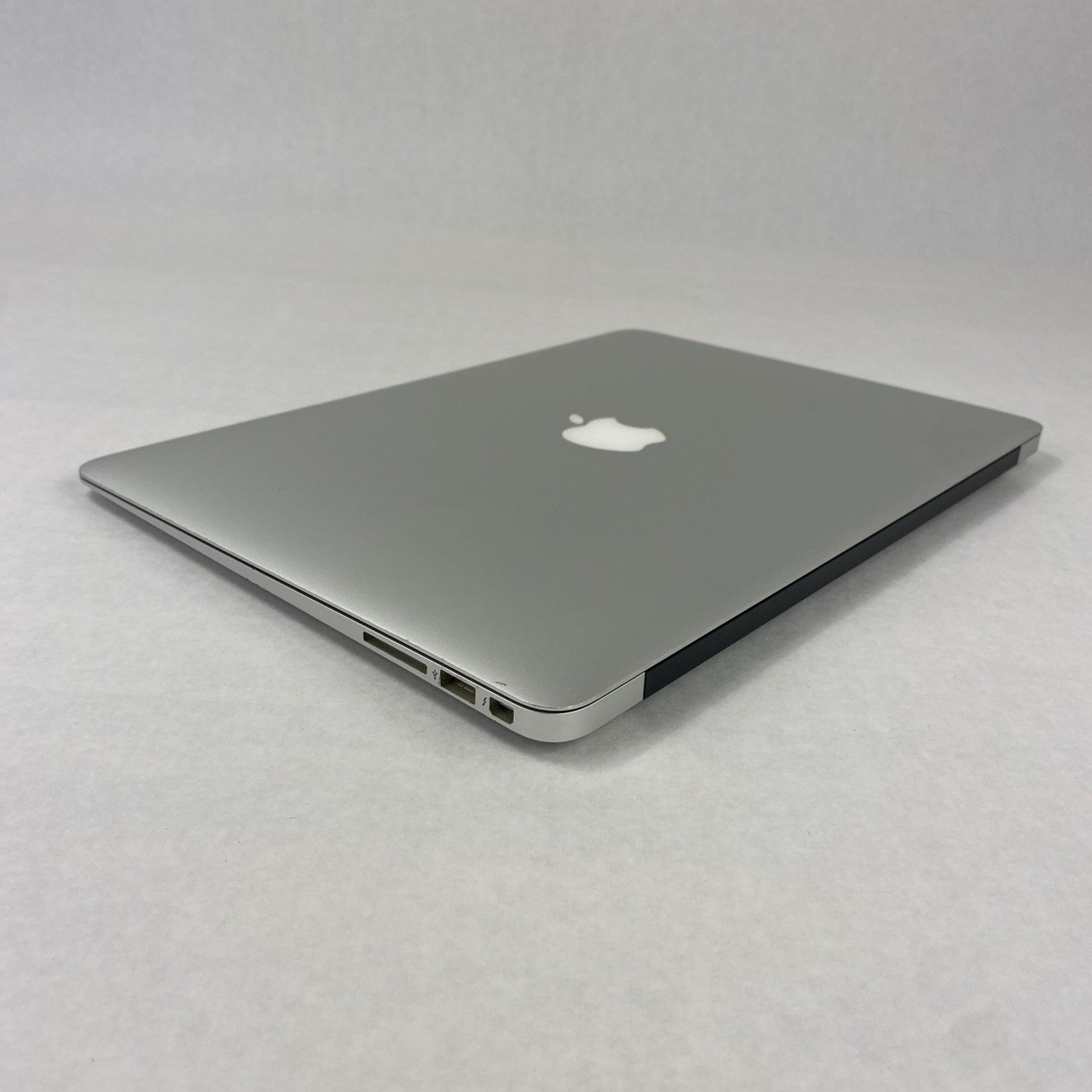 Apple MacBook Air A1466 2014 13" 1.4GHz i5 4GB RAM 250GB SSD os11.7.1 515 Cycles