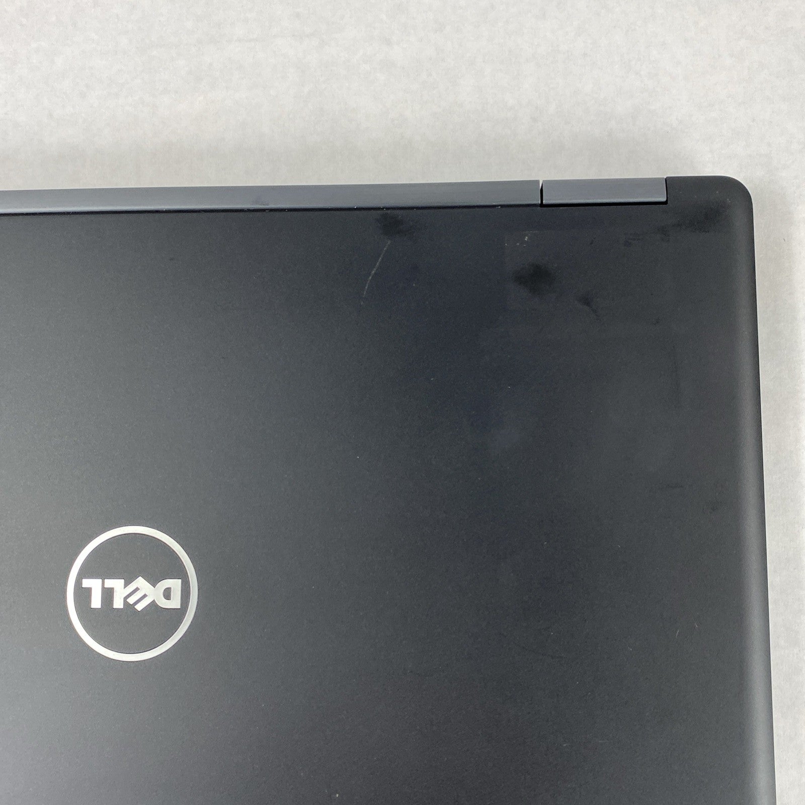 Dell Latitude 5580 Intel Core i7-7600U 2.80GHz 8GB RAM 15.6" No HDD No OS