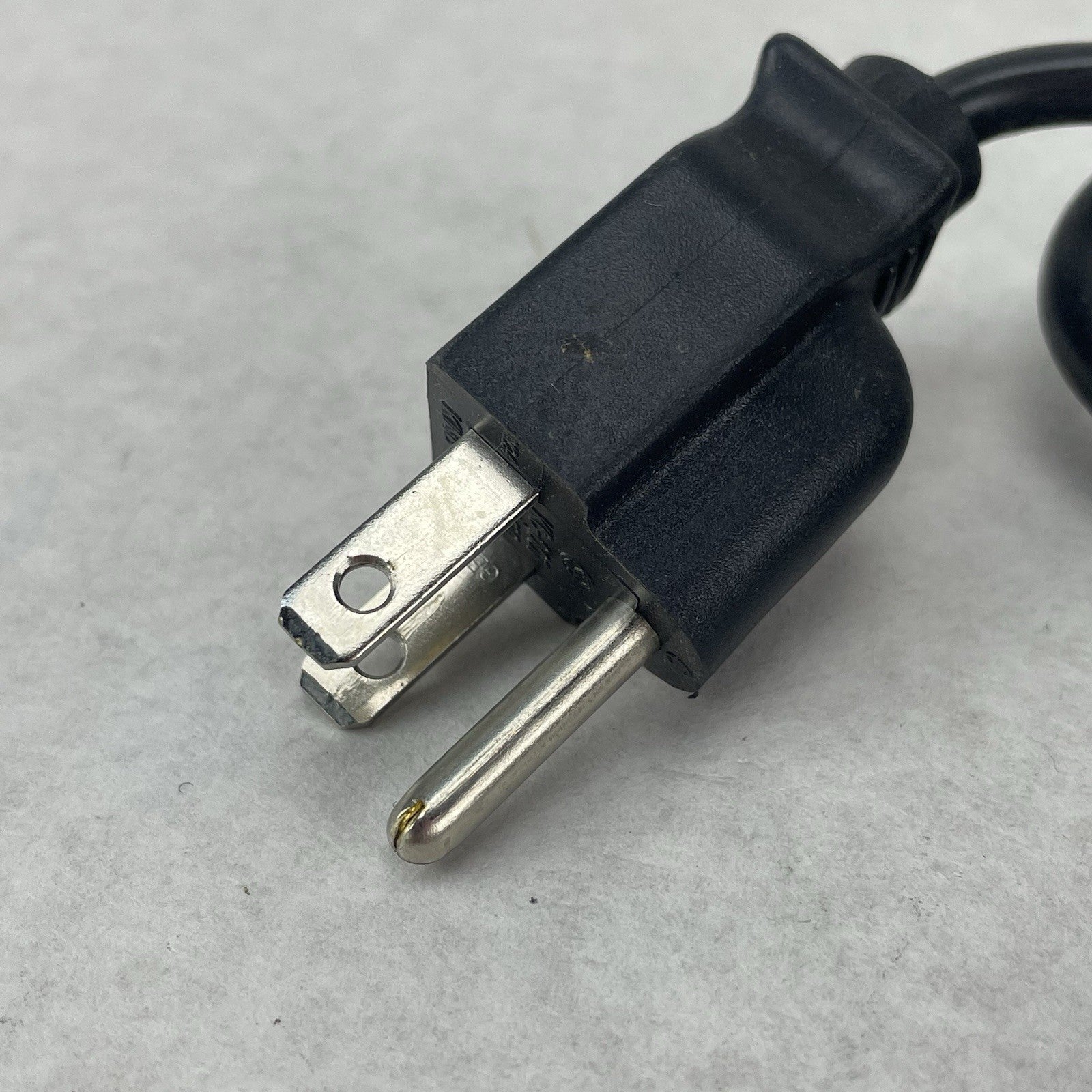Delta Electronics ADP-90MD BB Power Adapter 90W 19V 4.74A Lot of 62