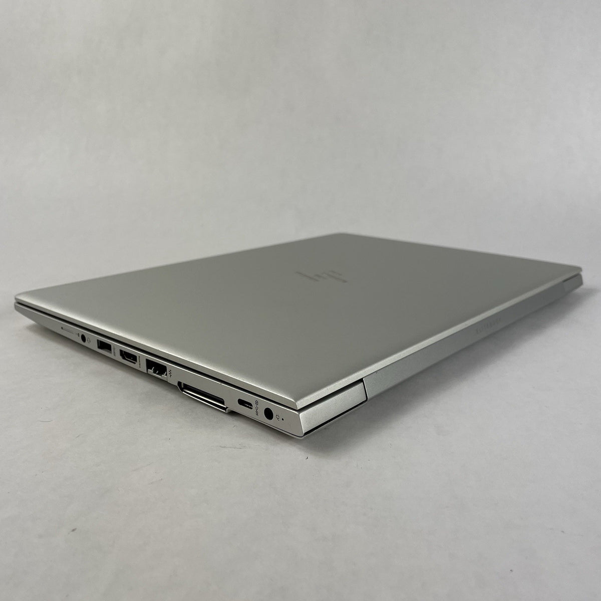 HP mt45 14" Ryzen 3 Pro 3300U 2.10 GHz 4 GB RAM No SSD/OS/AC11