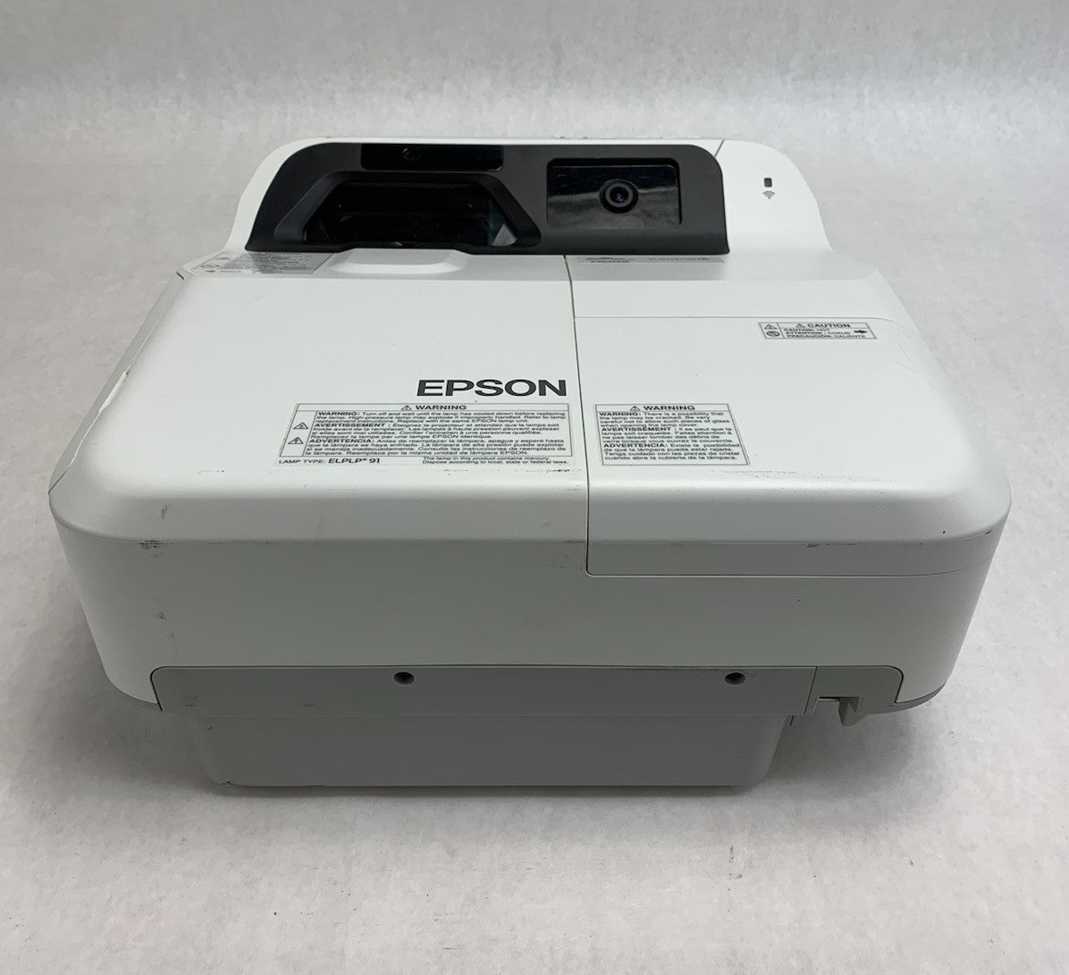 Epson PowerLite 695Wi H740A LCD Lamp Projector 1639 Lamp Hours - No Remote1