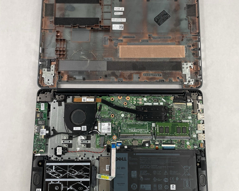 Dell Vostro 5581 15.6" i5-8265U 1.60 GHz 8 GB RAM No SSD/OS/AC