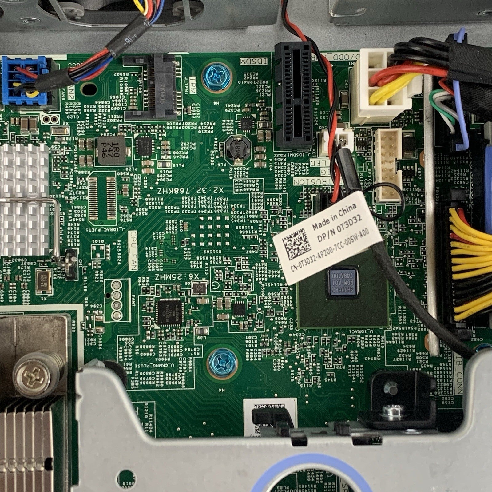 Dell PowerEdge R330 1x Xeon E3-1230v5 3.4 GHz 16 GB PERC H330 No OS No HDD22