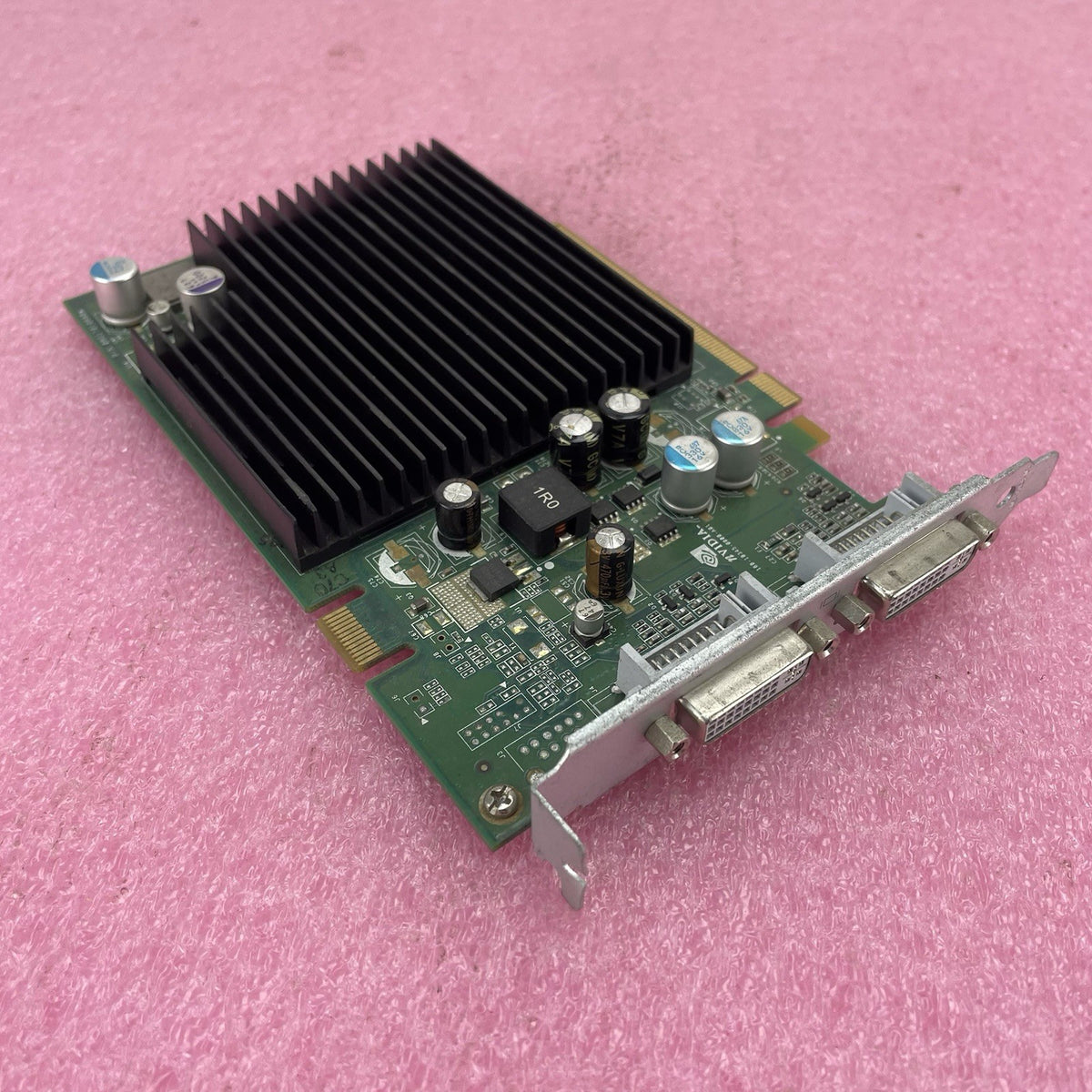 Nvidia 08G17010880 630-7531 GeForce 7300 GT 256MB Dual DVI - Untested0
