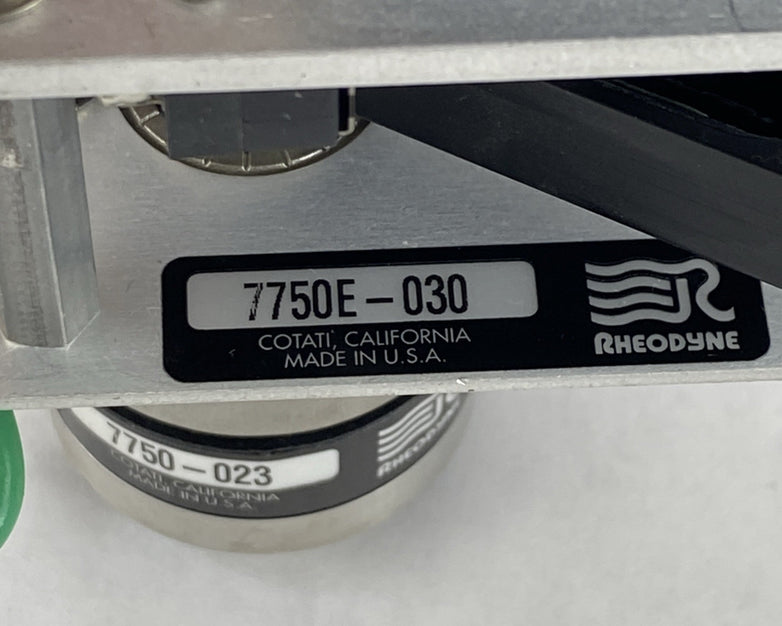 Rheodyne 7750E-030 6 Port Valve Oriental Motor C7733-9012K Vexta Stepping Motor