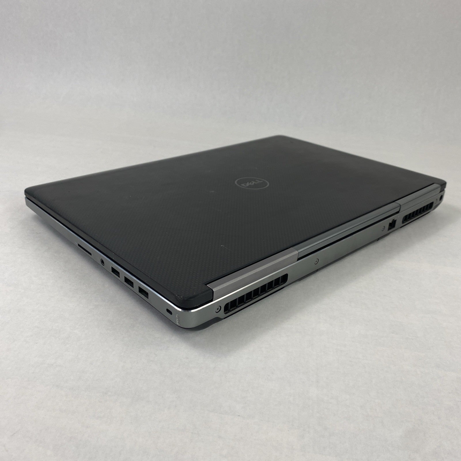 Dell Precision 7710 Intel Xeon E3-1505M v5 2.80 GHz 8 GB RAM 17.3" No HDD No OS