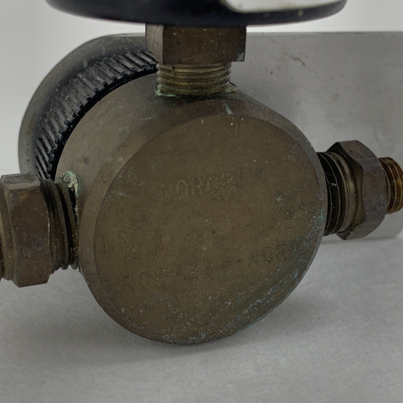 Norgren 341-07 w/ R06-221-NGEA  Regulator Untested