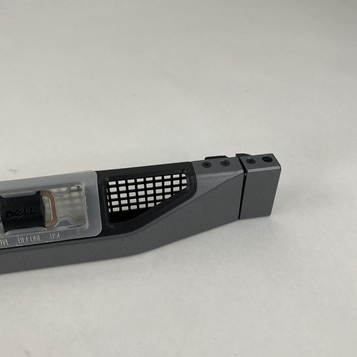 Dell 100-562-803 EMC2 Server Front Bezel - w/ Key 5