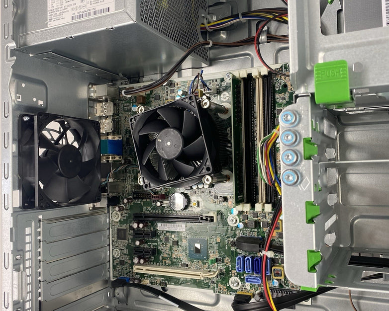 HP EliteDesk 800 G2 MT Intel Core i7-6700 3.4GHz 8GB RAM No HDD No OS