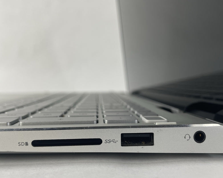 Dell Inspiron 7506 2in1 15.6" i5-1135G7 2.40 GHz 8 GB RAM No SSD/OS/AC
