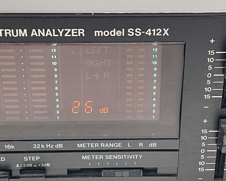 ADC SS-412X 10 Band Equalizer For Parts Weak Right Side Output