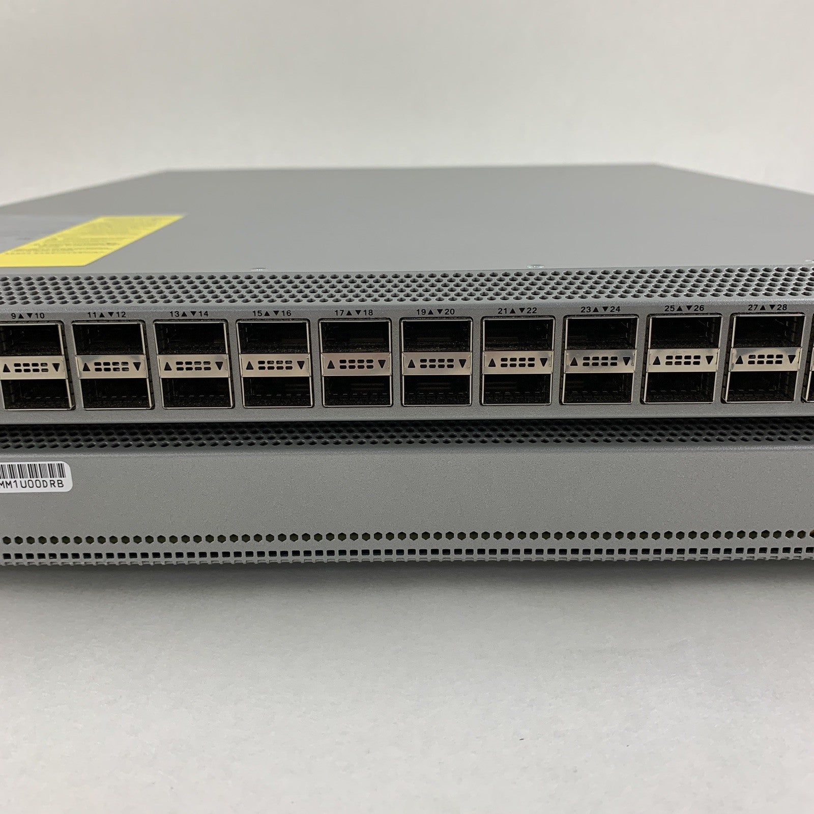 Cisco N9K-C9336PQ 36-Port Nexus 9300 Switch Tested Reset w/ 2 PSU and 2 fans