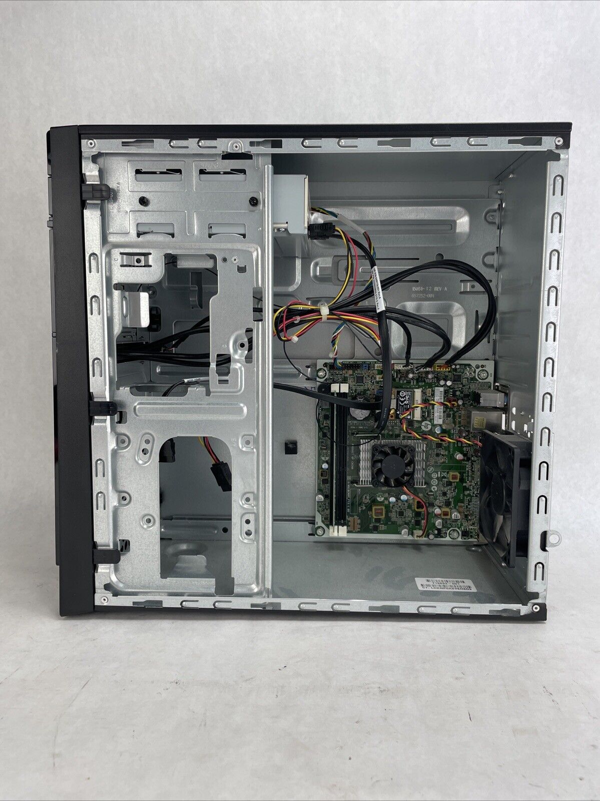 HP 110-217cb MT AMD A8-5000 1.5GHz 4GB RAM No HDD No OS