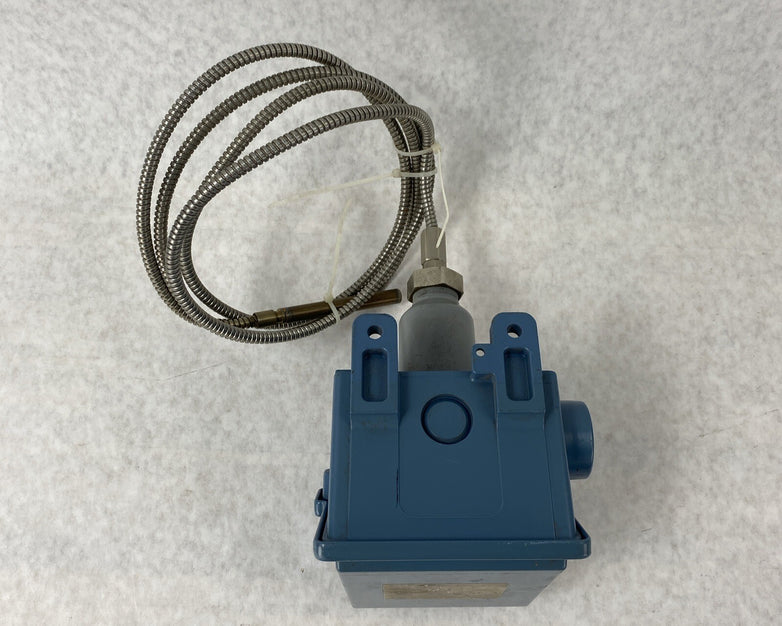 United Electric Controls F402-8BS 6S Temperature Control Unit 50-650F 15A 480VAC