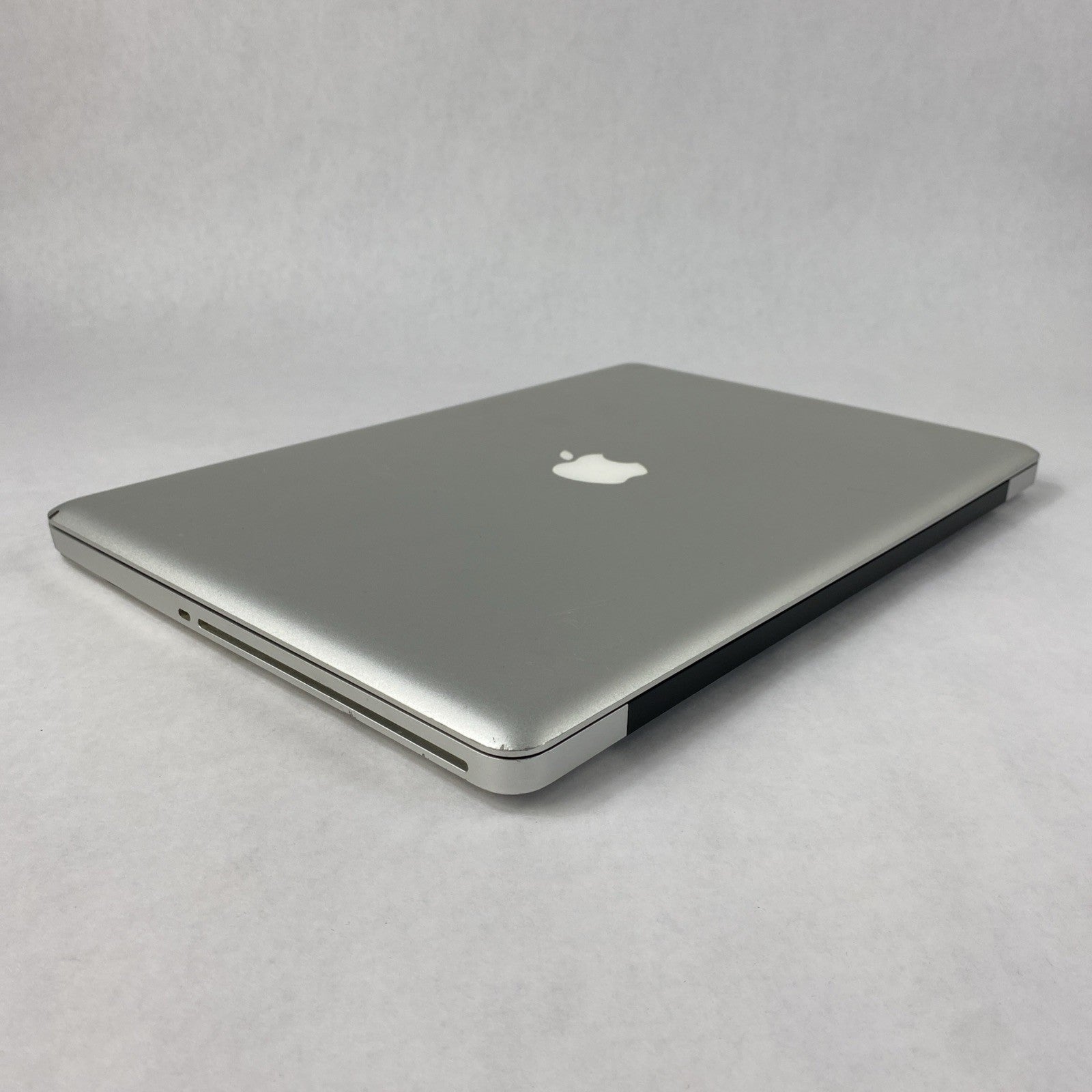Apple MacBook Pro A1286 2010 15" 2.6GHz i7 8GB RAM 120GB SSD os10.13.6 118Cycles16
