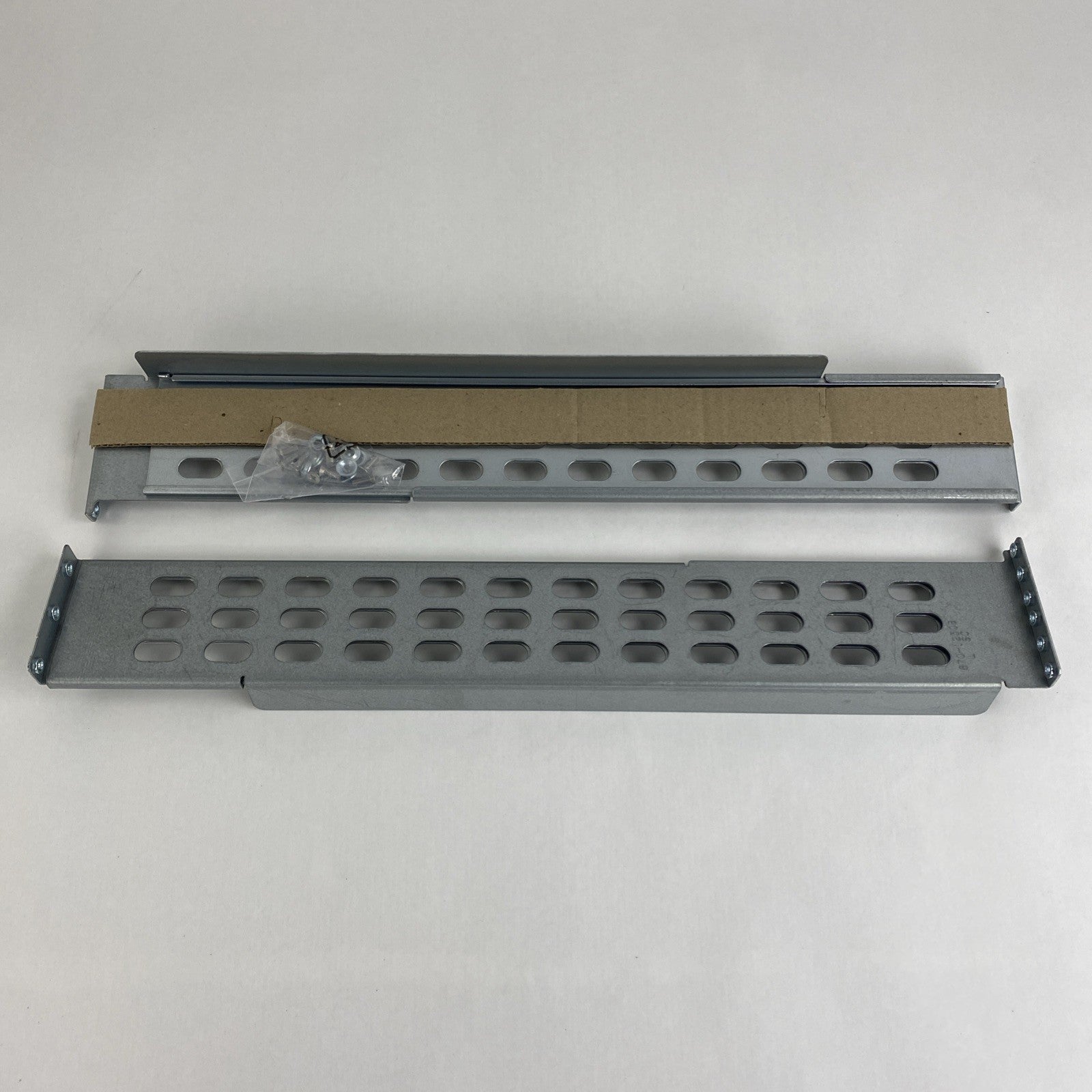  APC OM-756H Rev 12 Sliding Rail Kit for 4-Post Racks3