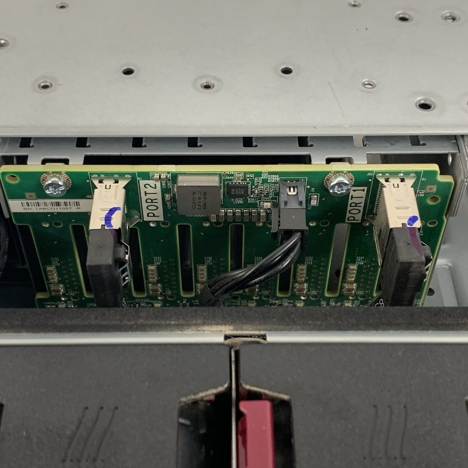 HP ProLiant DL380 Gen 9 1x Xeon E5-2640v4 2.4 GHz 16 GB Ram No HDD No OS No PSUs18